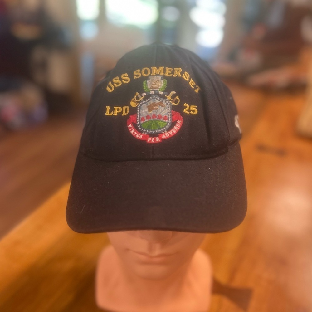 USS SOMERSET LPD 25 ball cap in GUC